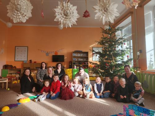 TĚŠÍME SE NA JEŽÍŠKA