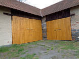 Vrata u stodoly ve Starém Smolivci 