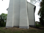 Práce na fasádě kostela sv. Michaela v Dožicích