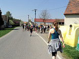 Dubnový pochod po okolí