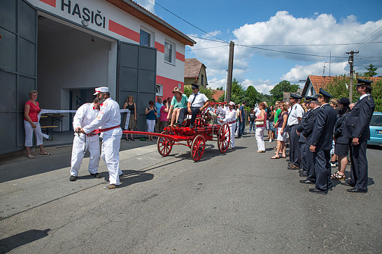 Slavnostní otevření hasičárny ve Starém Smolivci