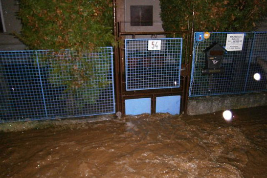 Přívalový déšť v Dožicích - duben 2014