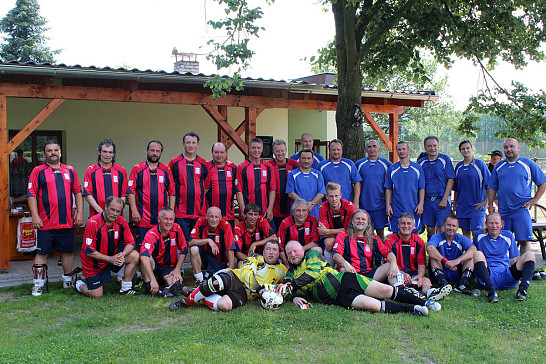 Staré gardy hrály ve Starém Smolivci tradiční turnaj 4. 7. 2015